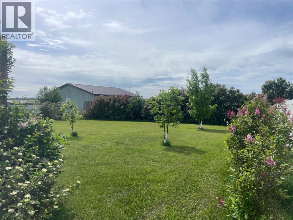 17, 151025 HWY 542 - 35