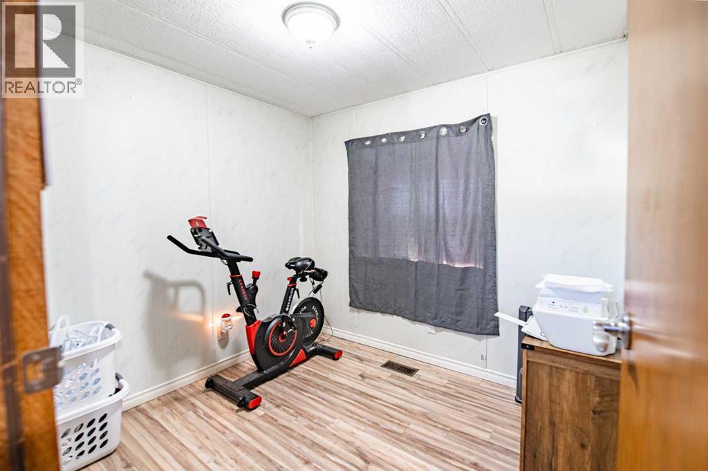 3, 5344 76 Street - 8