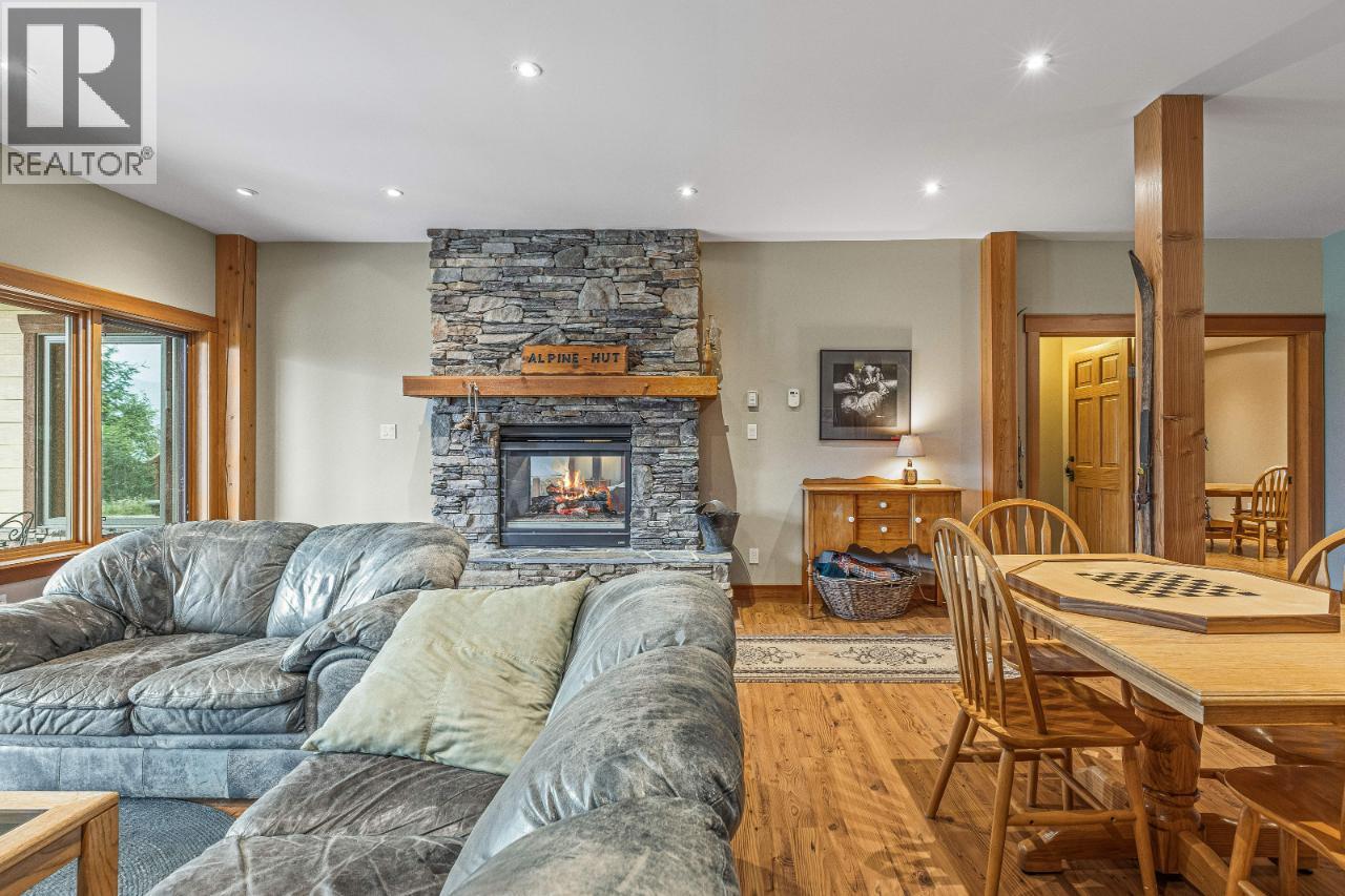 1403 DEER RIDGE Road - 52
