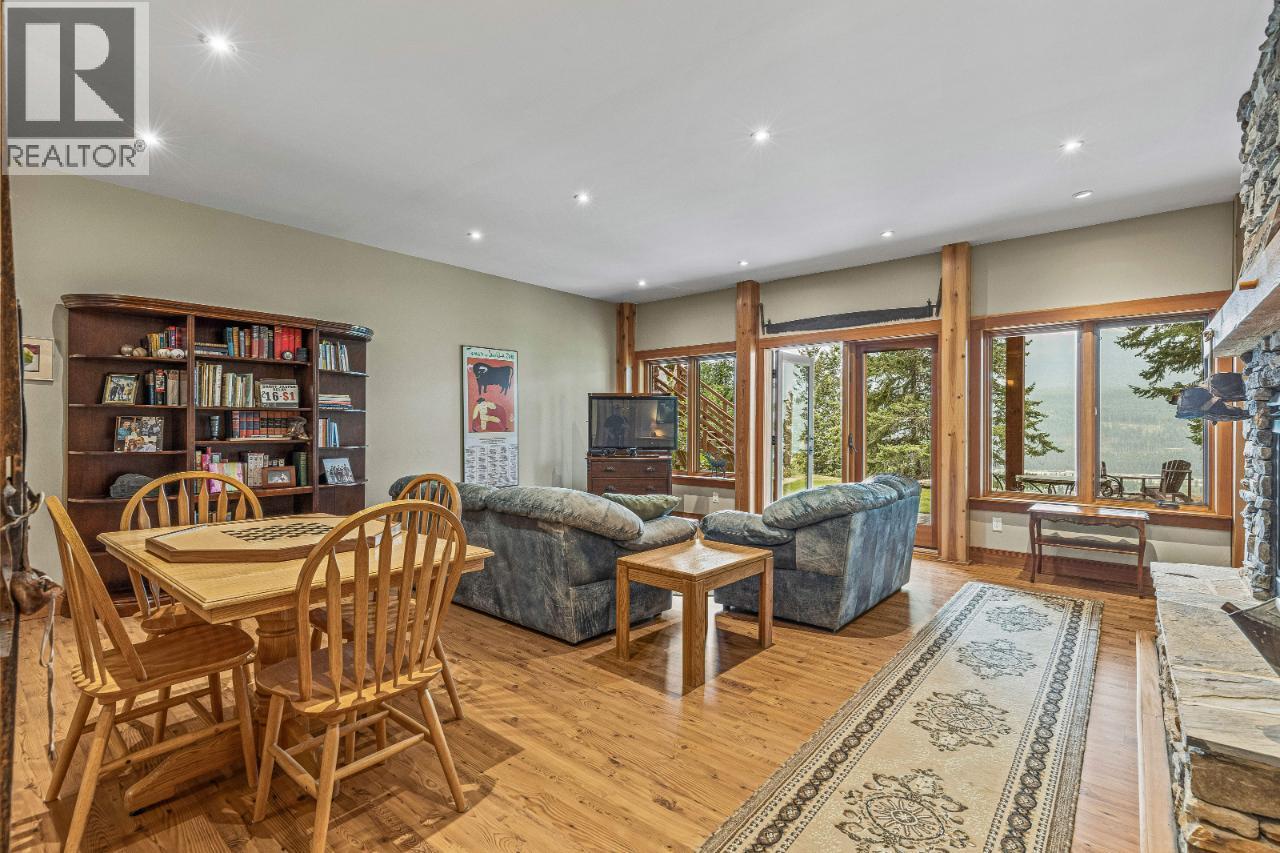 1403 DEER RIDGE Road - 53