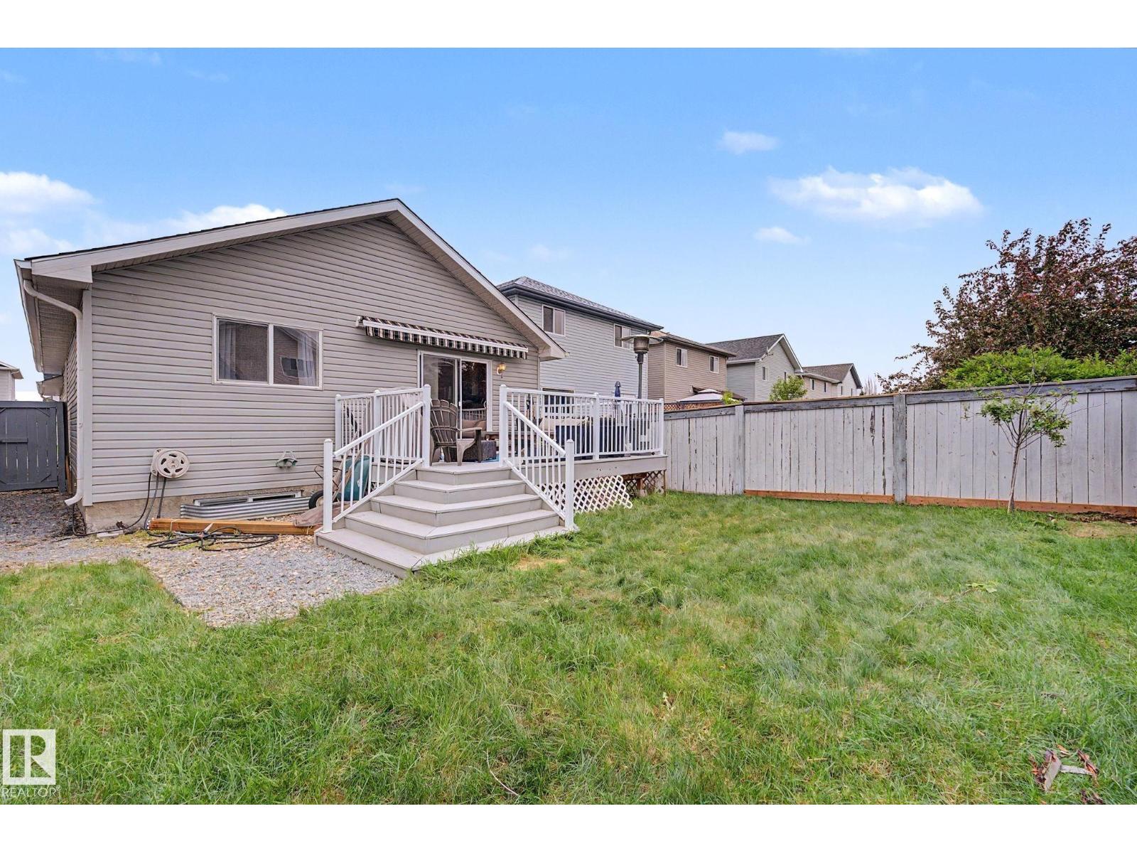 19039 47 AV NW - 38