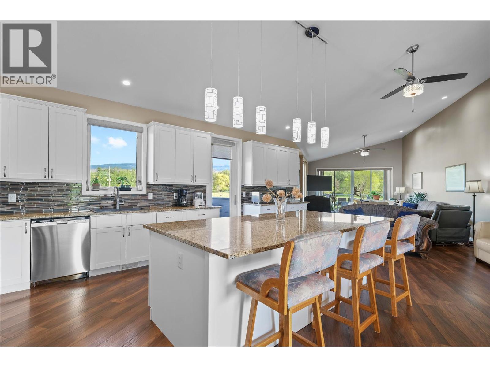 3810 Casorso Road - 6