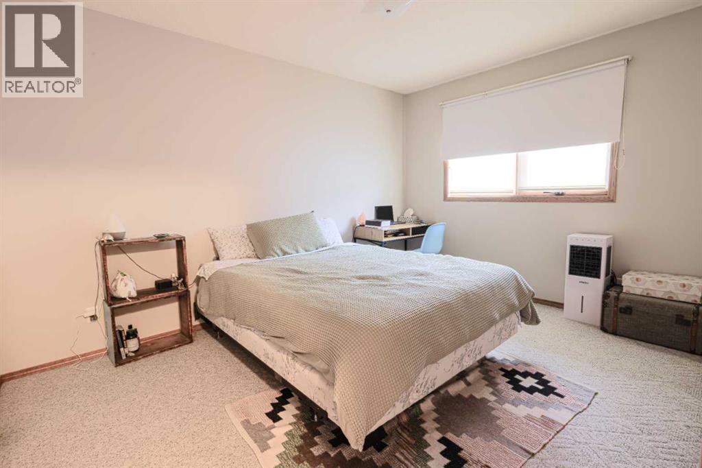 5314 57 Avenue - 16