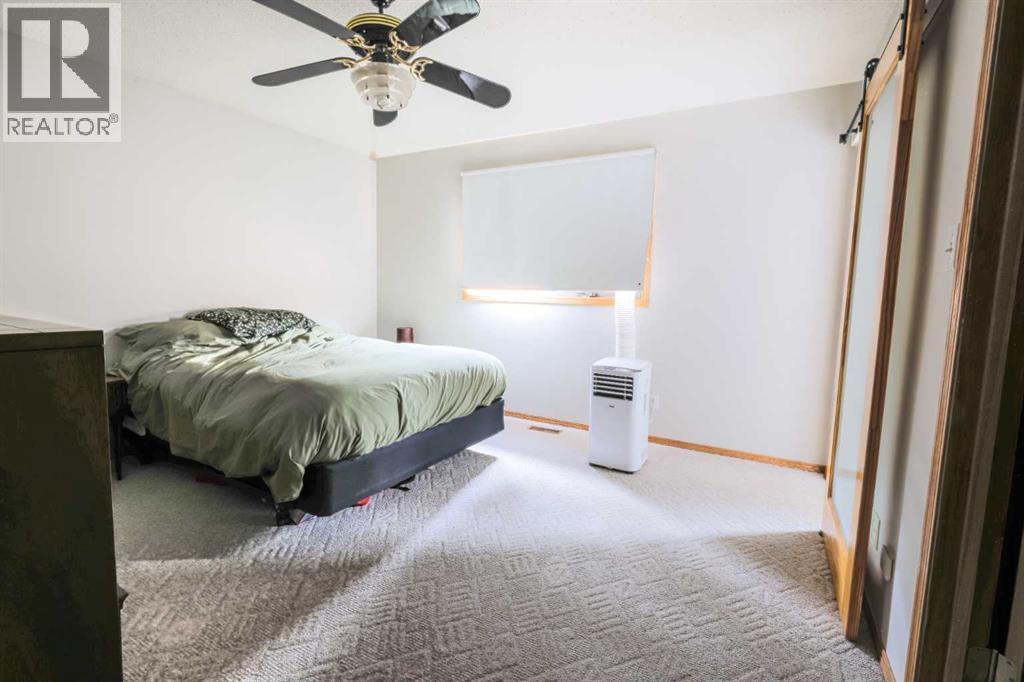 5314 57 Avenue - 18