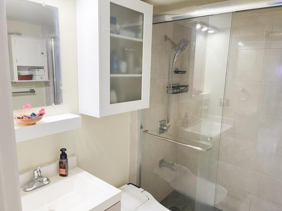 106 1360 MARTIN STREET, White Rock