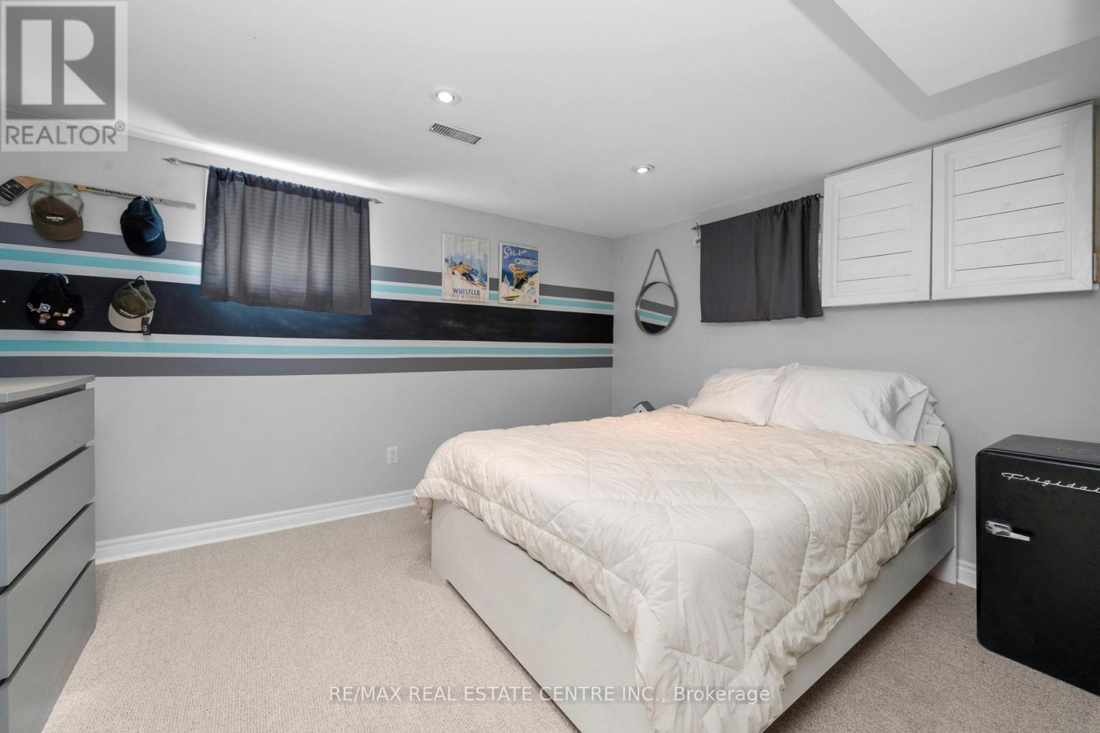 2 BARD LANE - 15