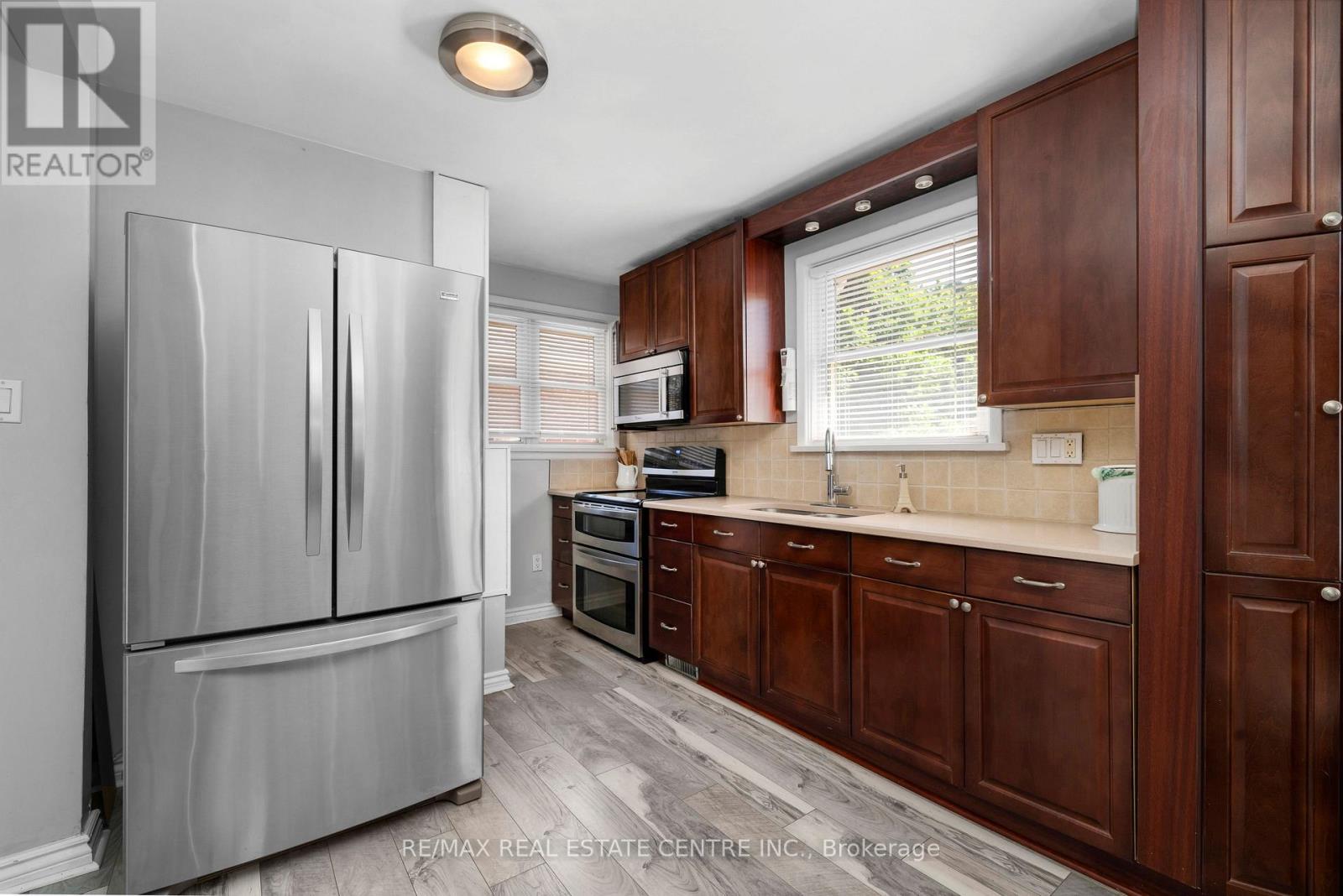 2 BARD LANE - 8