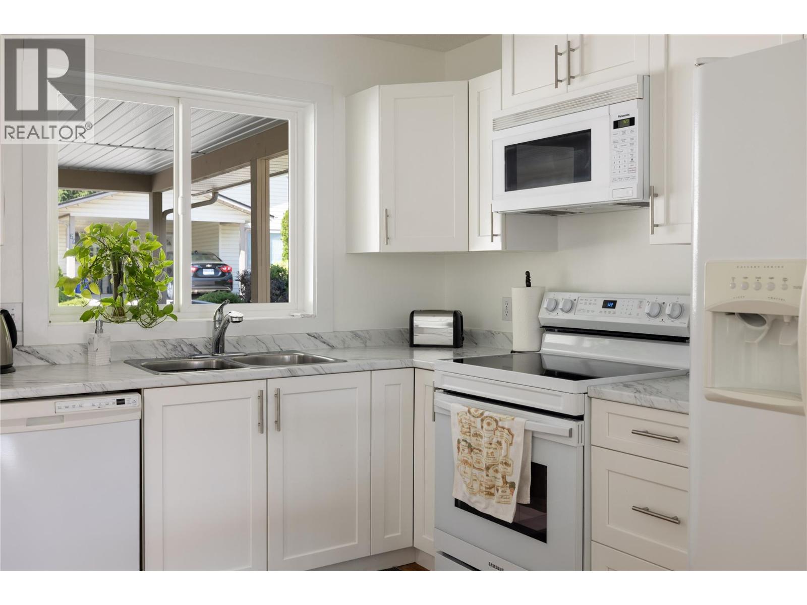 #28 4303 27 Avenue - 6