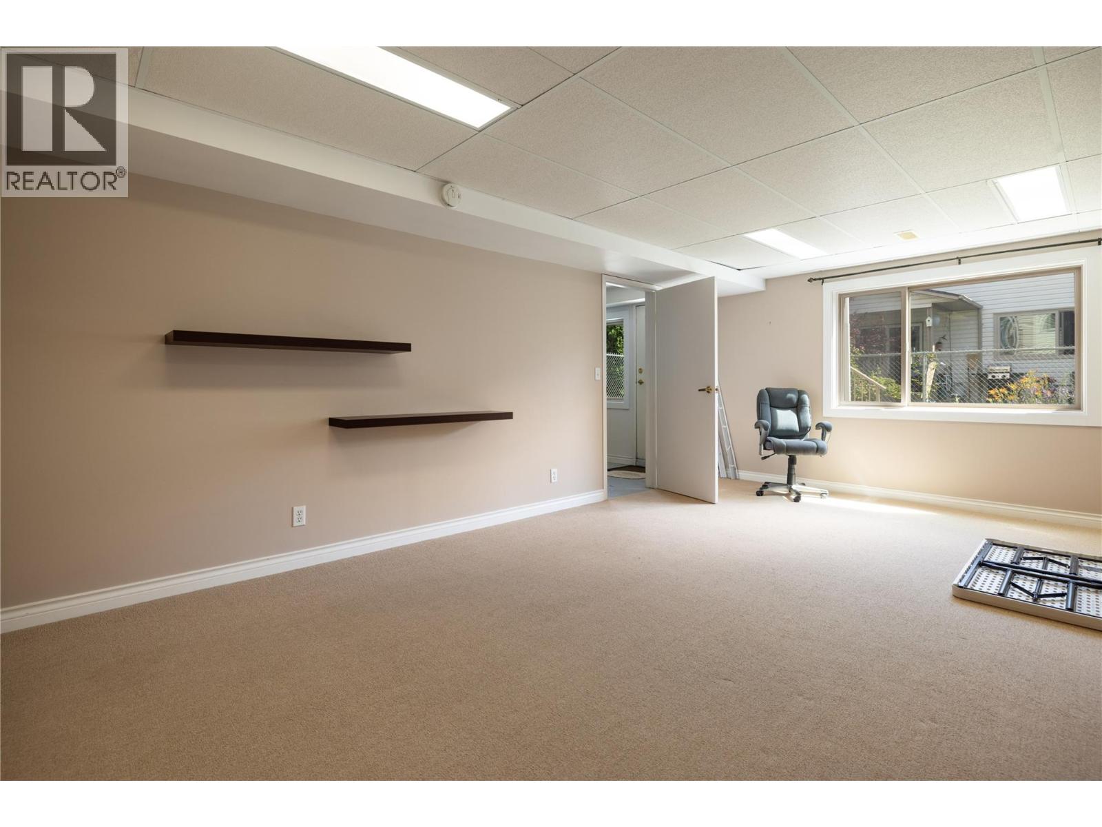 #28 4303 27 Avenue - 35