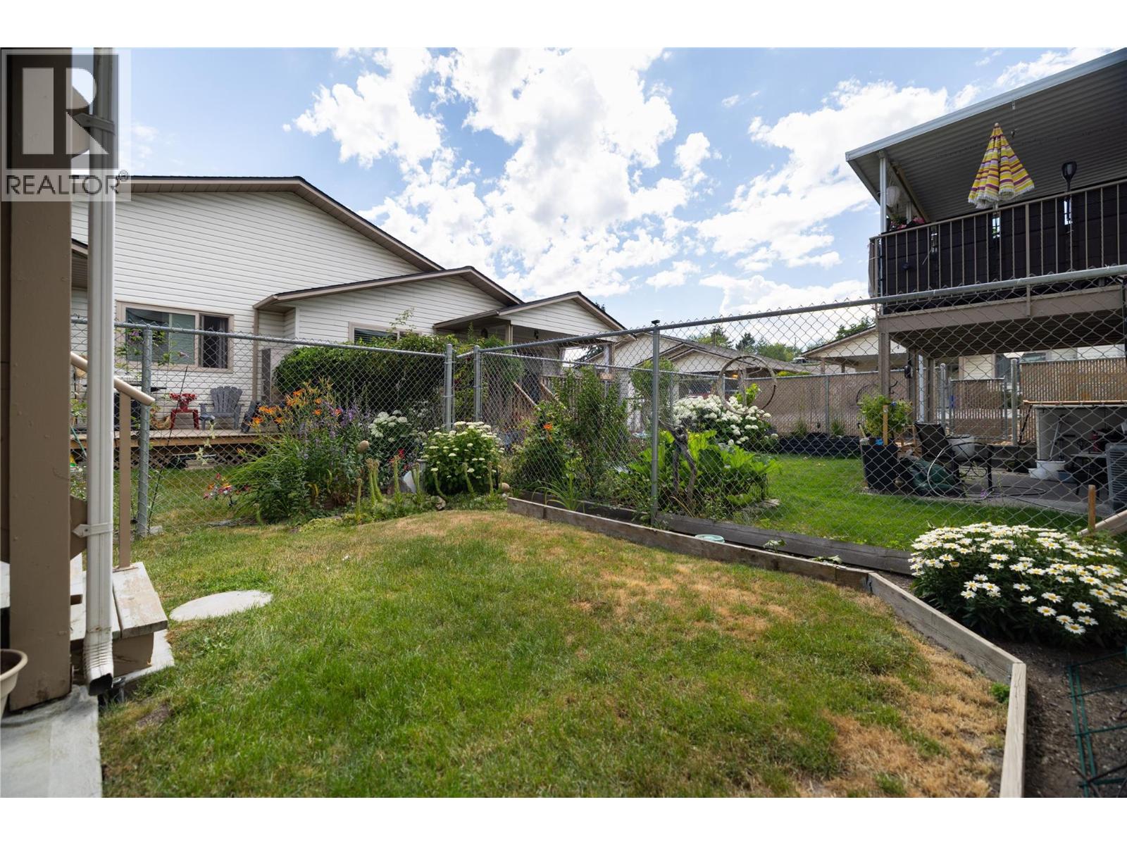 #28 4303 27 Avenue - 25