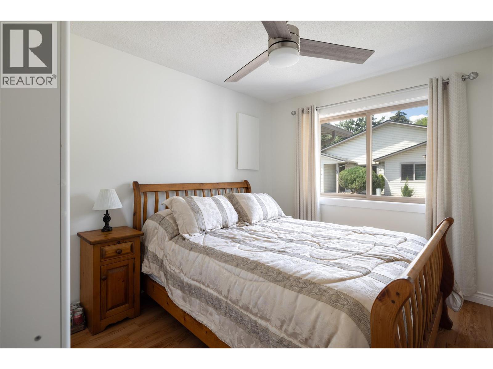 #28 4303 27 Avenue - 20