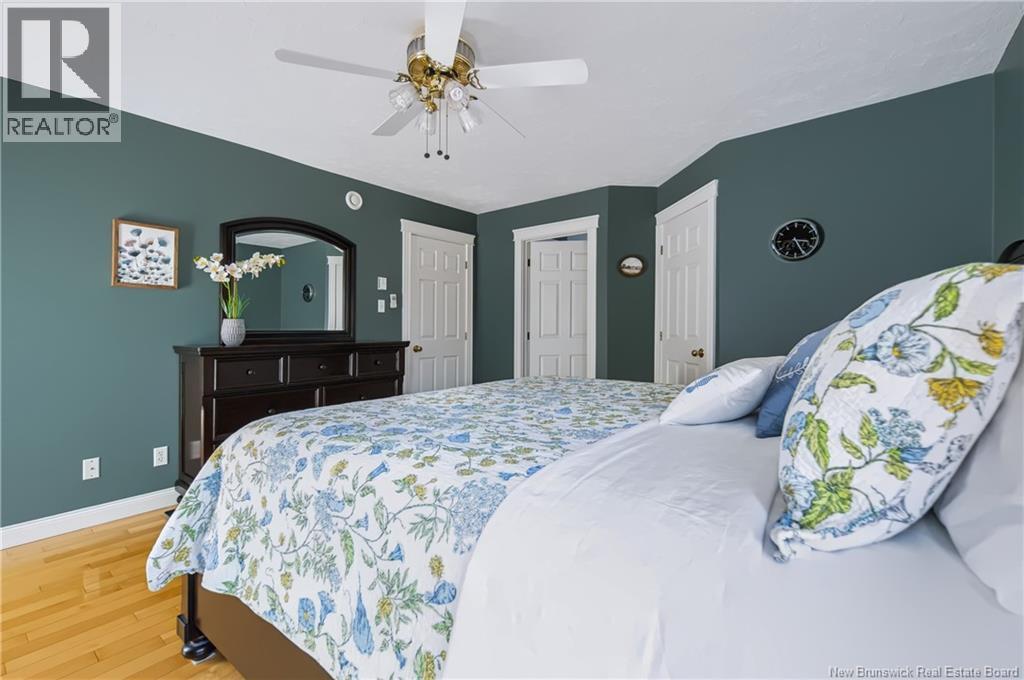 305 Douglas Avenue - Image 24