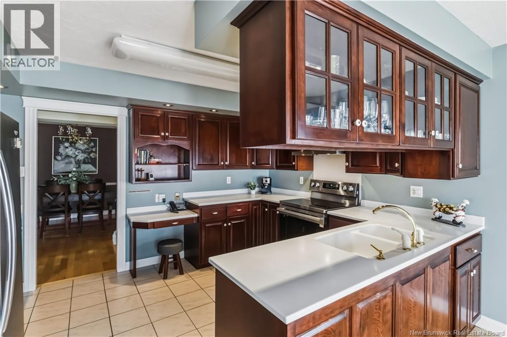 305 Douglas Avenue - 13