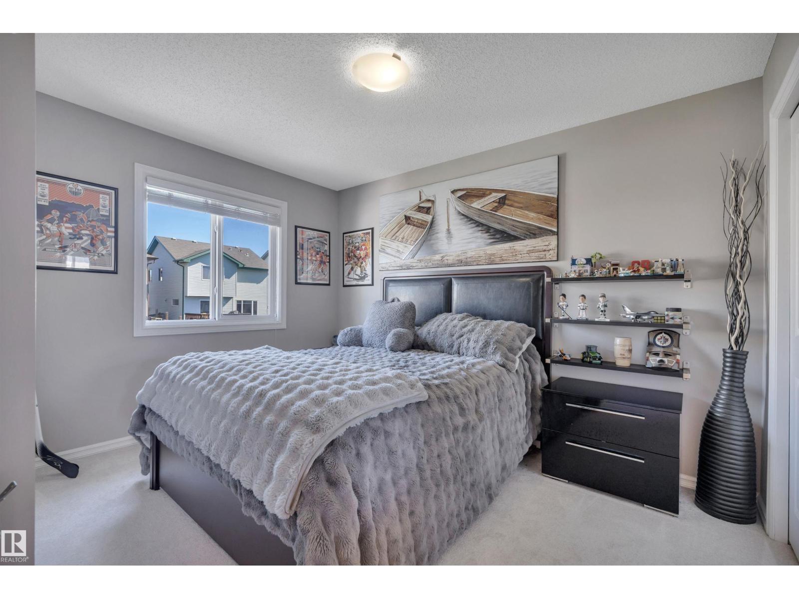 5912 8 AV SW — photo 29