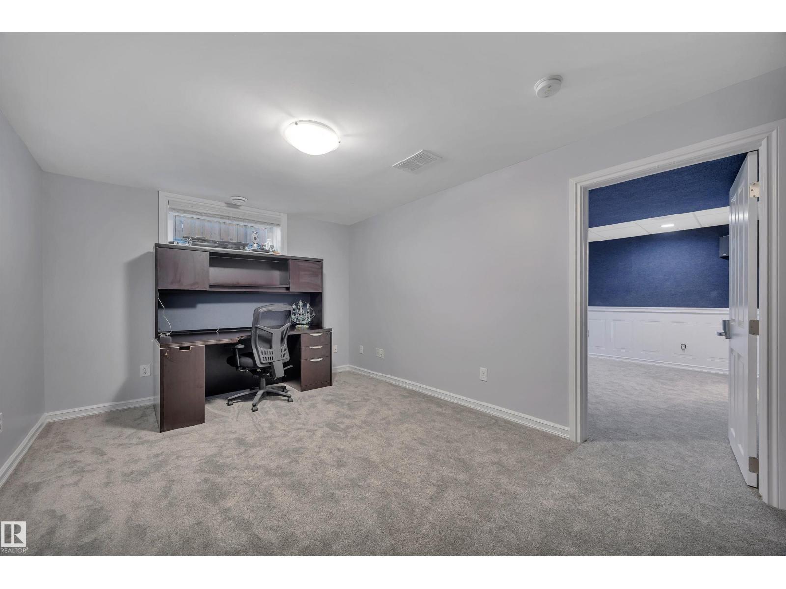 5912 8 AV SW — photo 37
