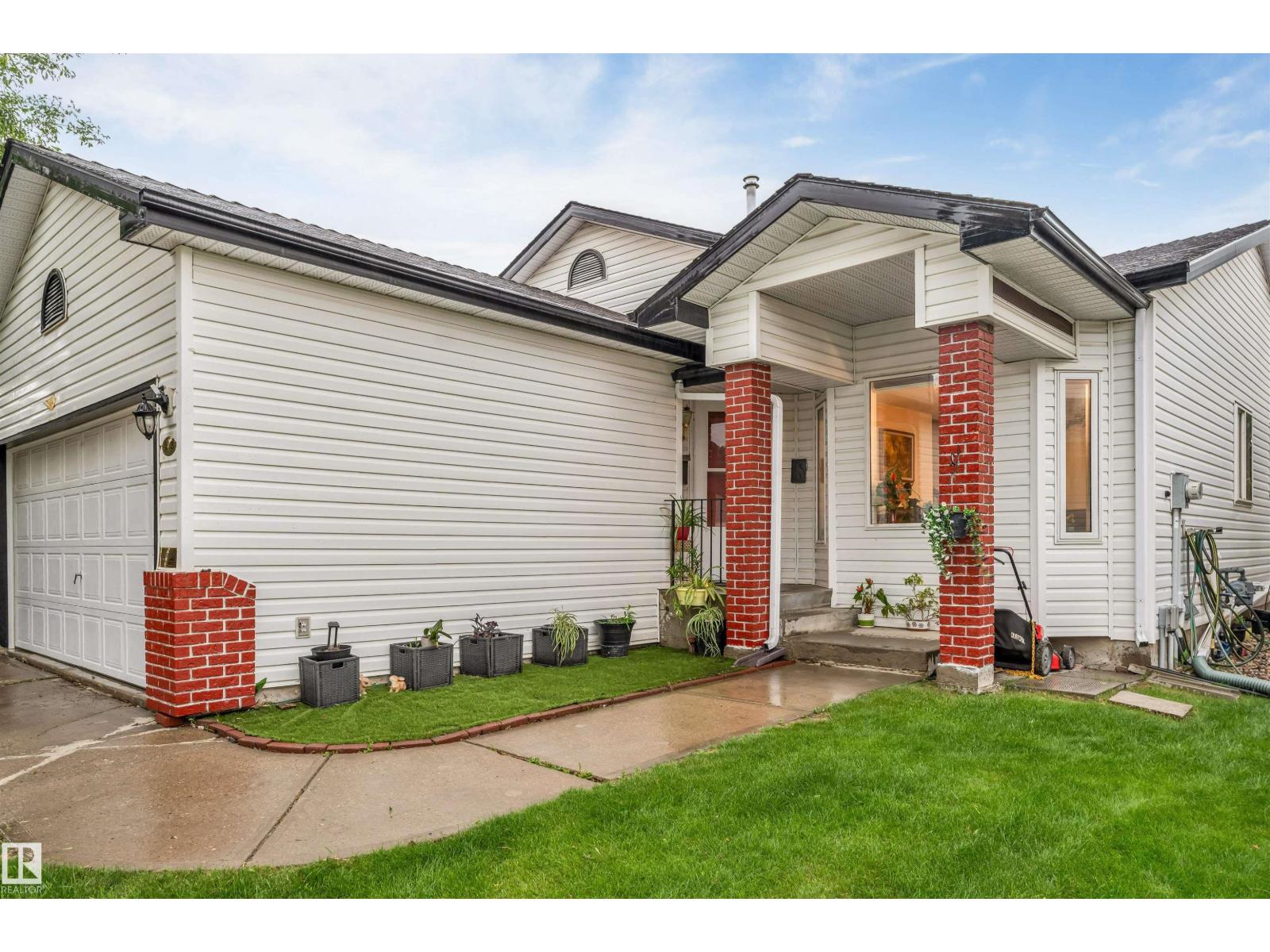 312 BERINGER CR NW - photo 3