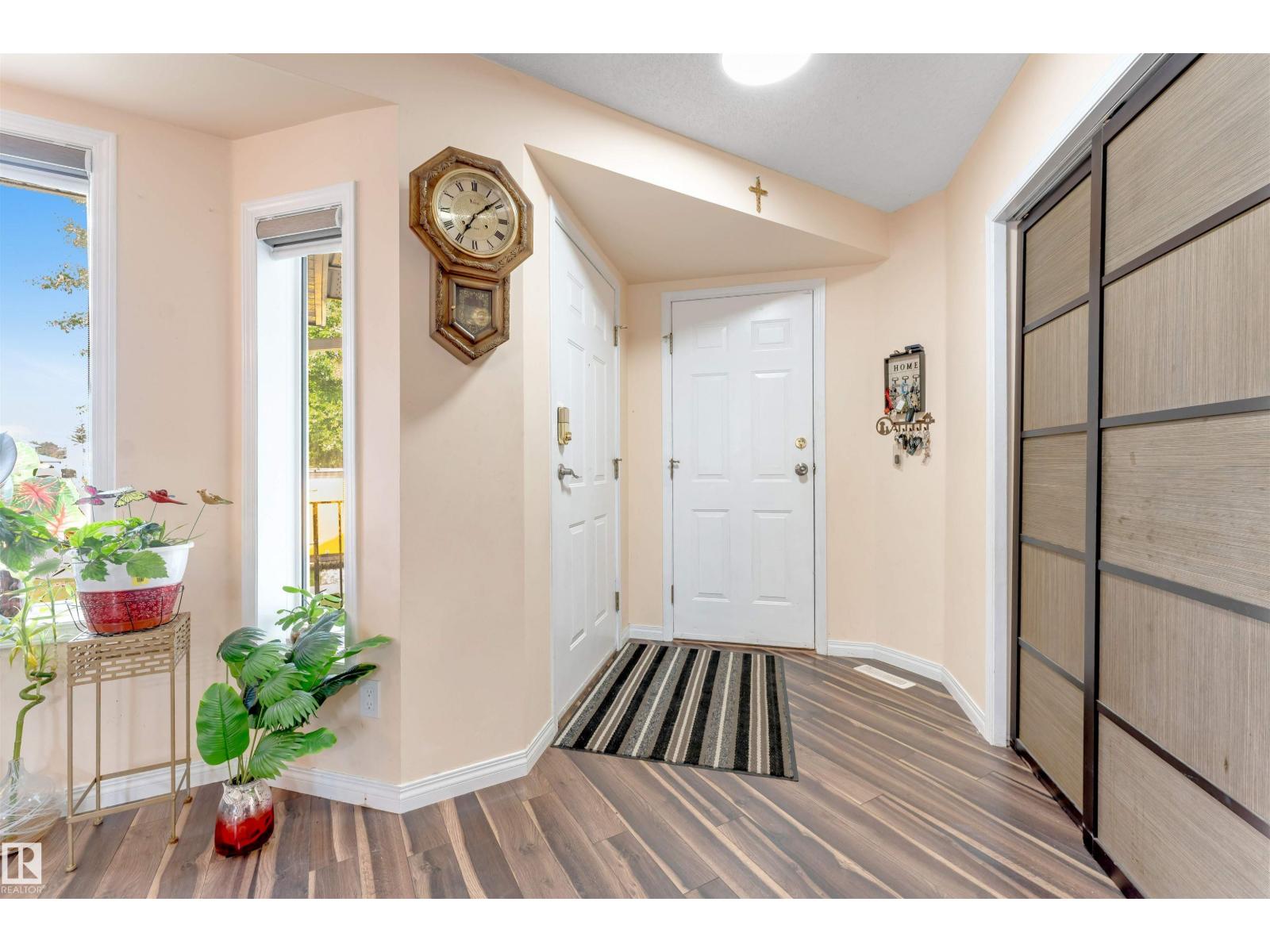 312 BERINGER CR NW — photo 8