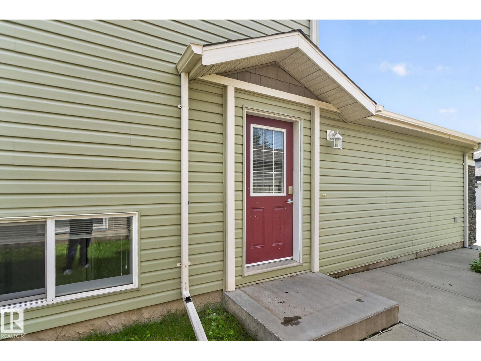 #18 6520 2 AV SW - 26
