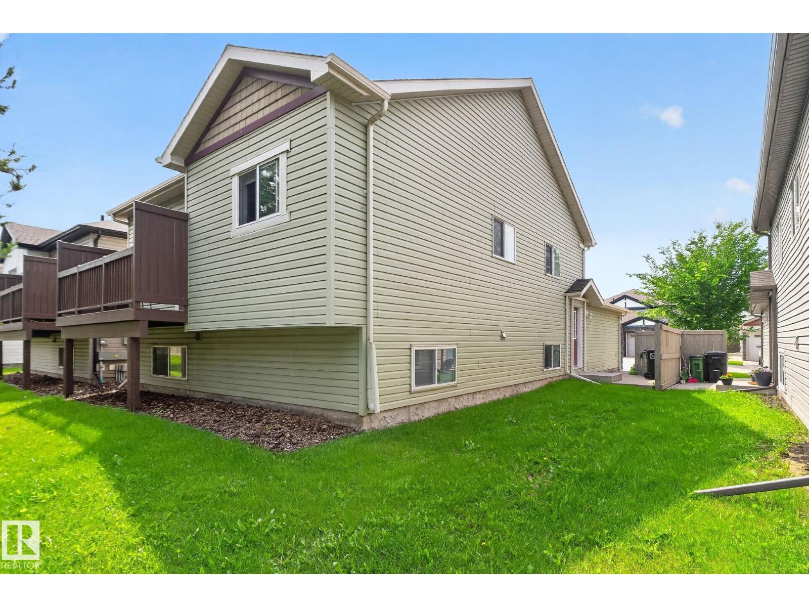 #18 6520 2 AV SW - 27