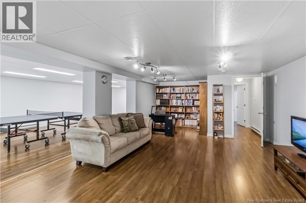 305 Douglas Avenue - 40