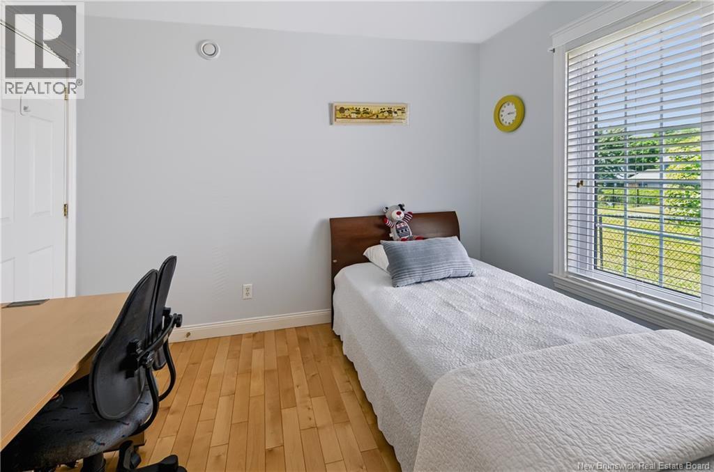 305 Douglas Avenue - 29