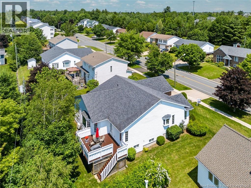 305 Douglas Avenue - Image 50