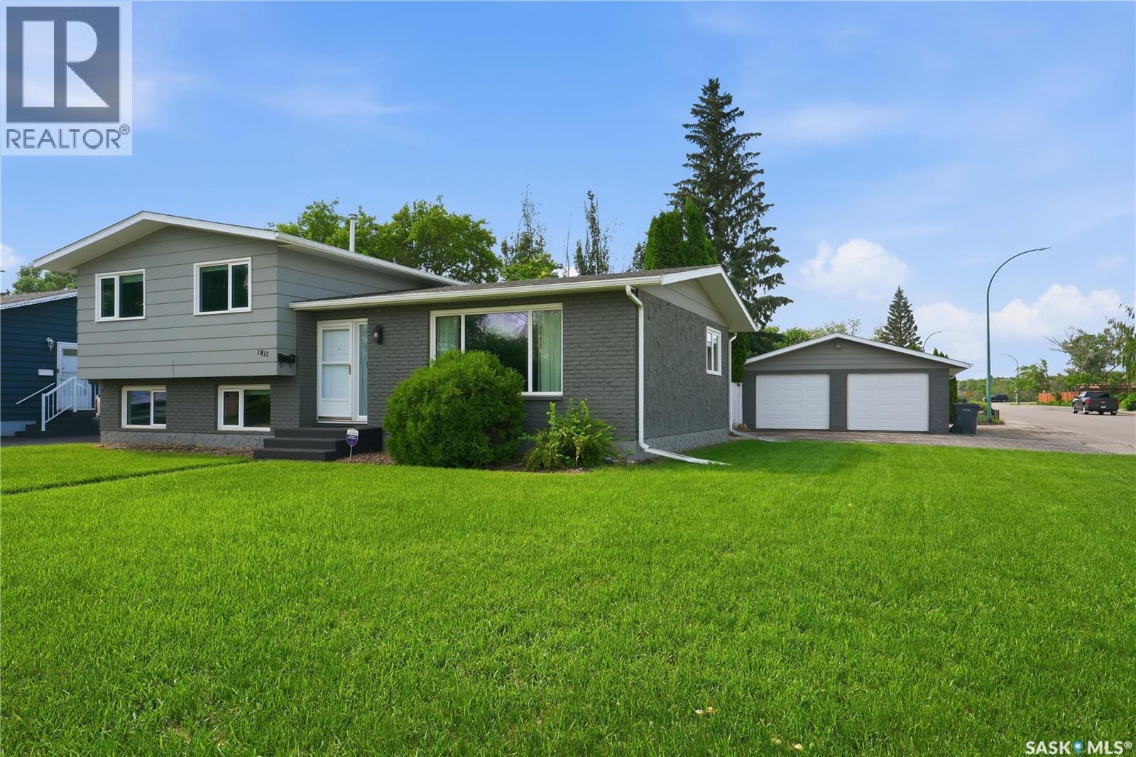 1811 Bowers DRIVE - 1