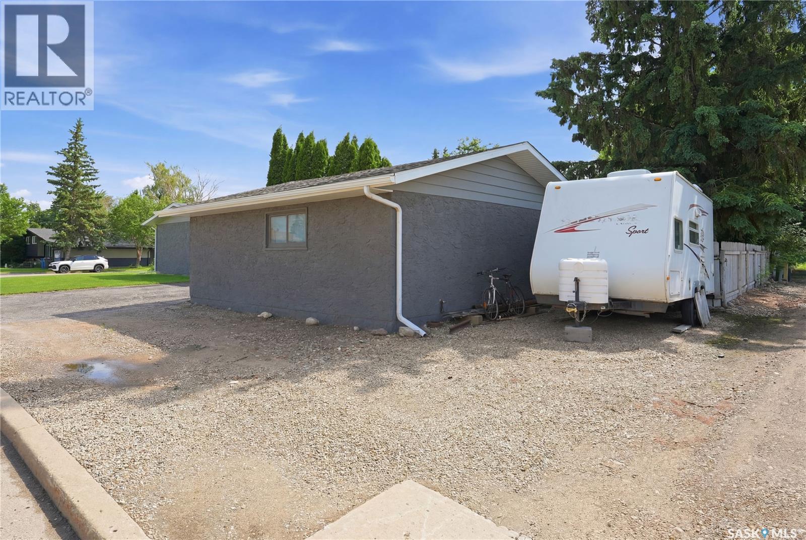 1811 Bowers DRIVE - 24
