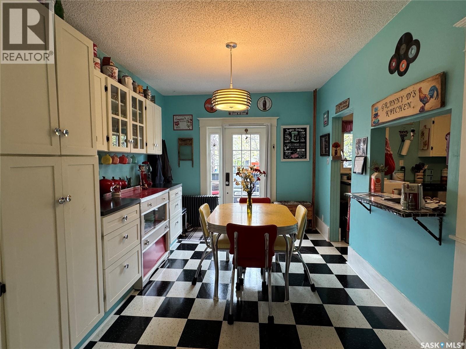 2328 Rae STREET - 10