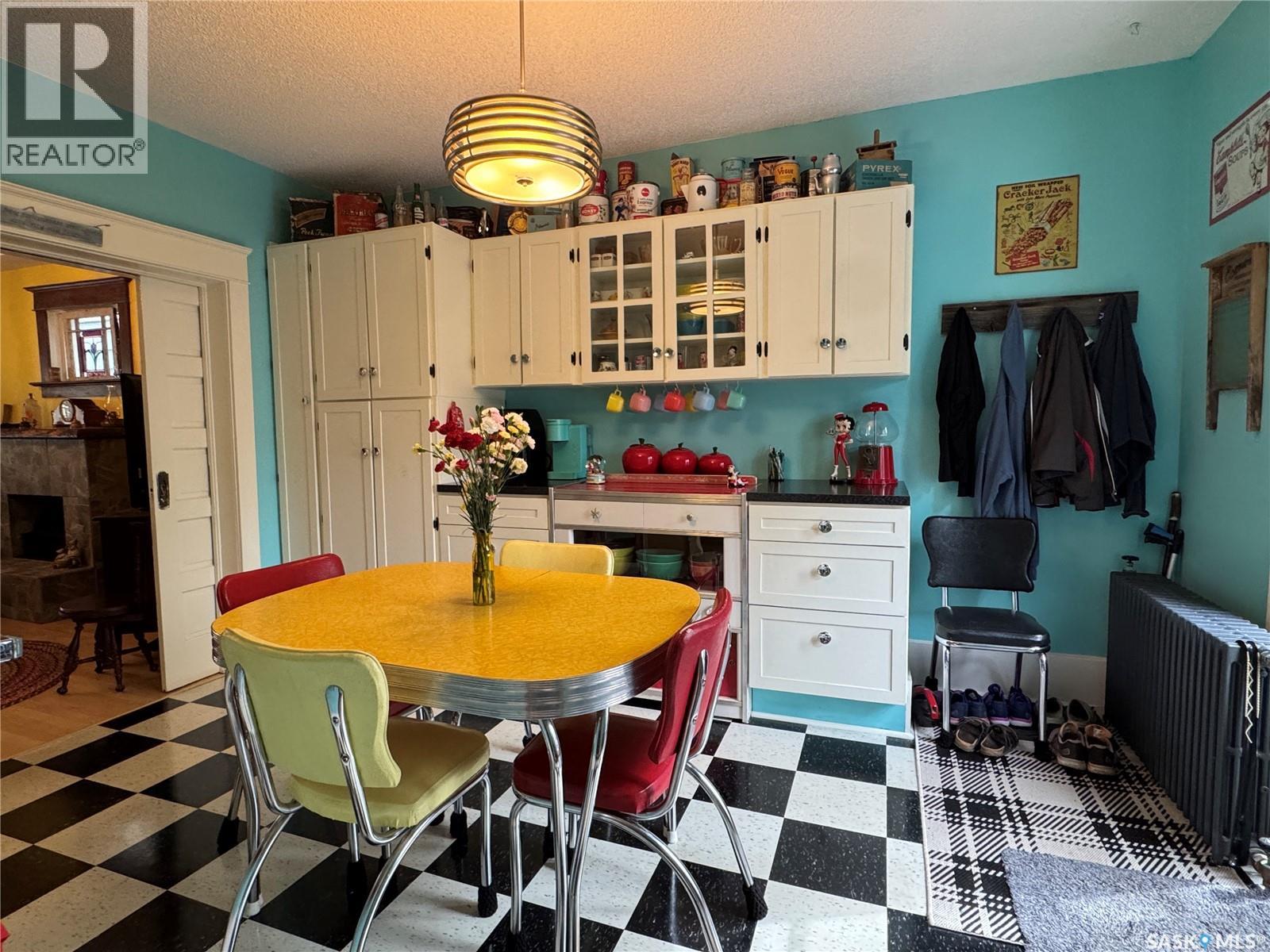 2328 Rae STREET - 11
