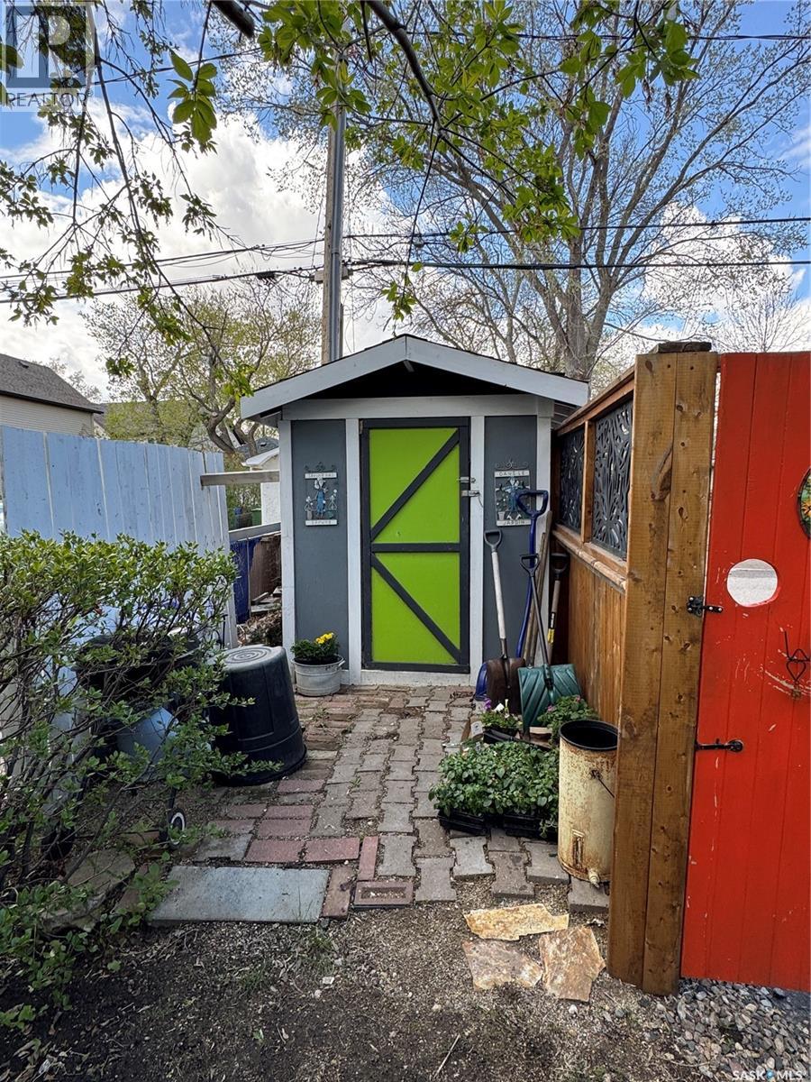2328 Rae STREET - 33