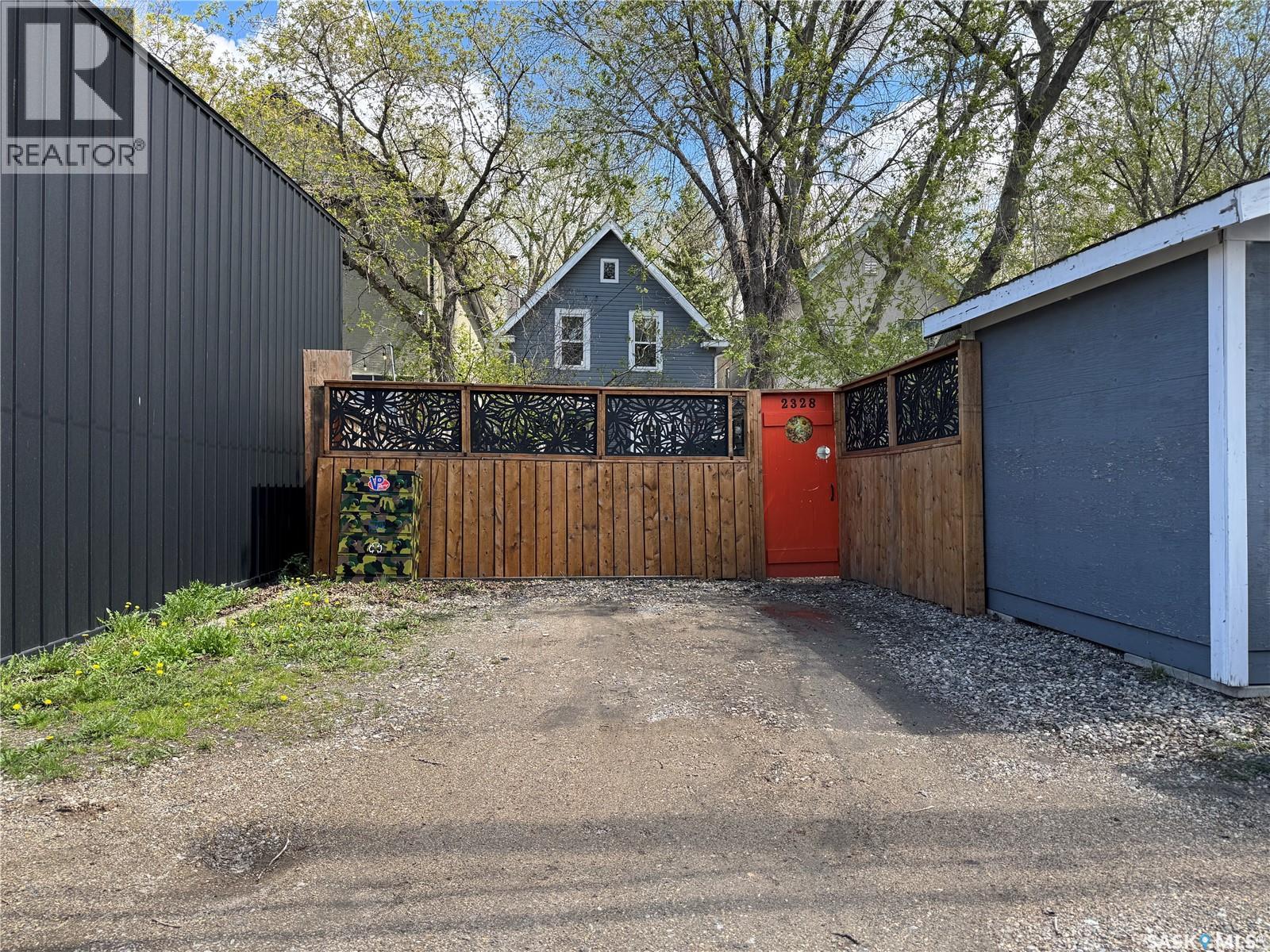 2328 Rae STREET - 35