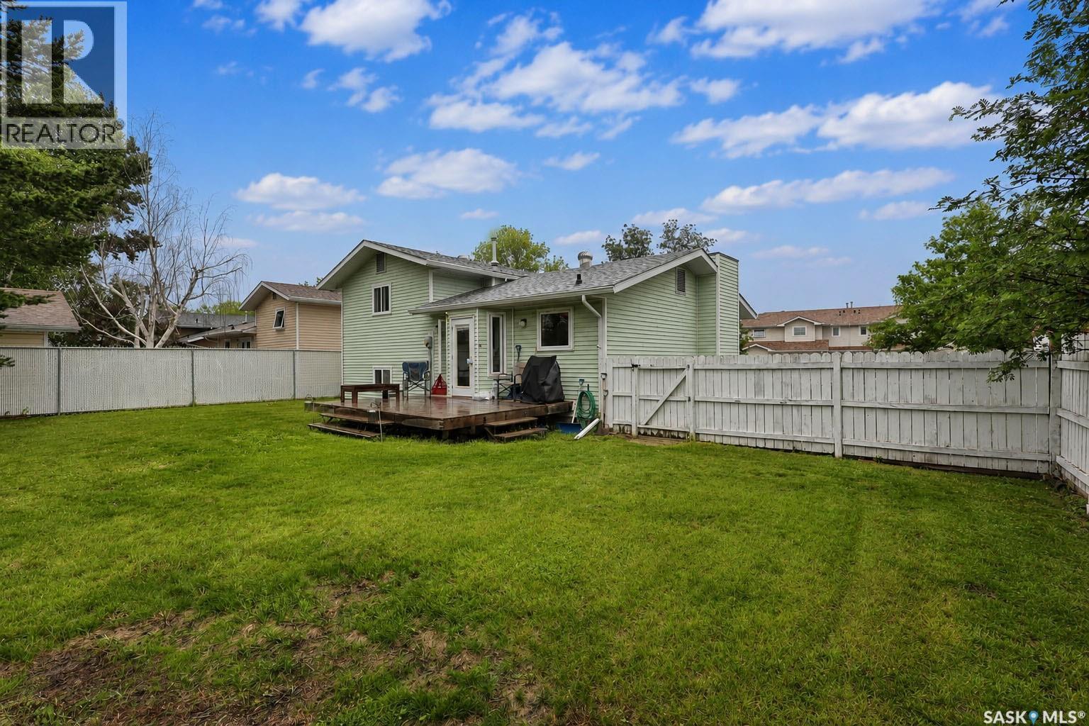 1611 Olive Diefenbaker DRIVE — photo 20