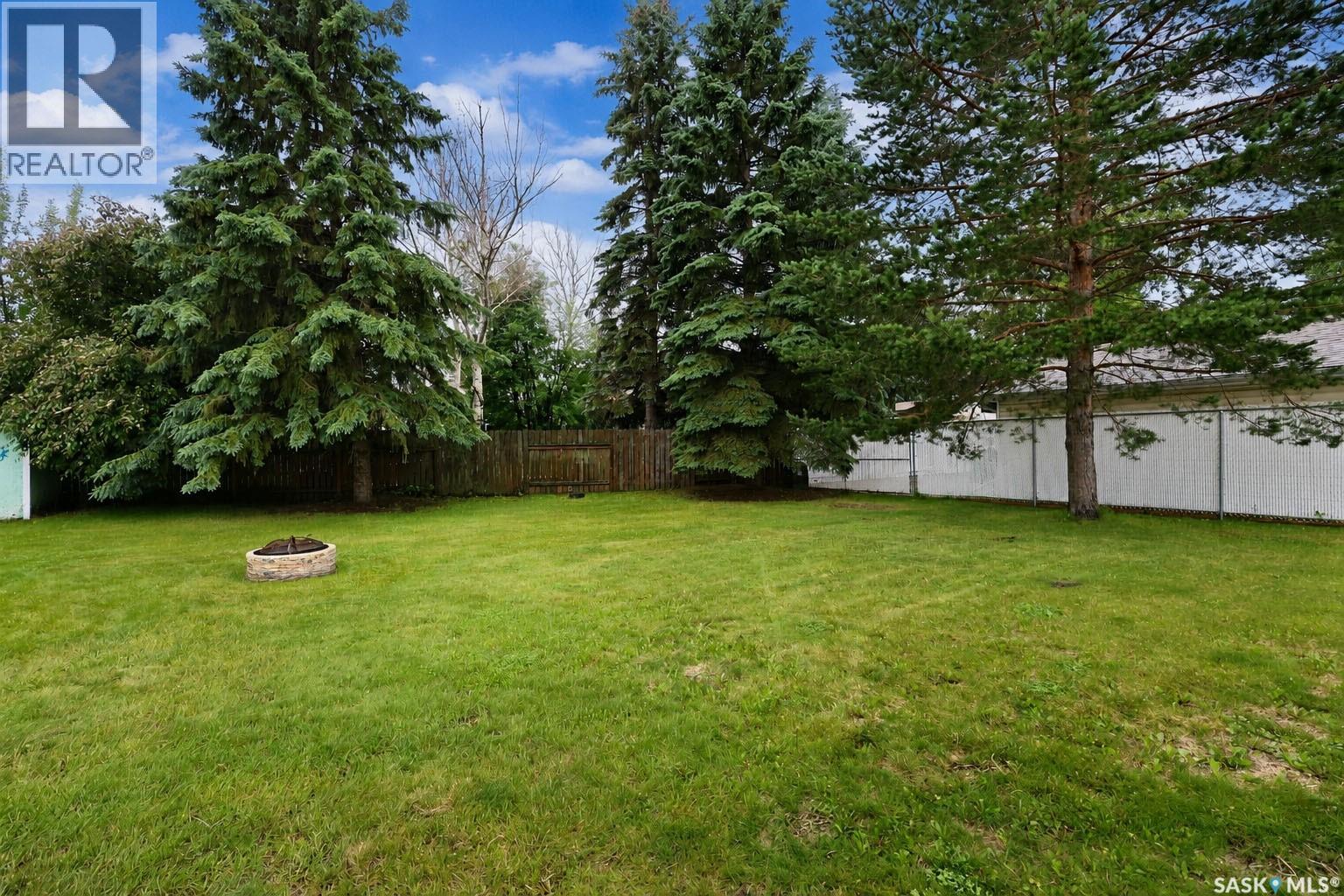 1611 Olive Diefenbaker DRIVE — photo 25