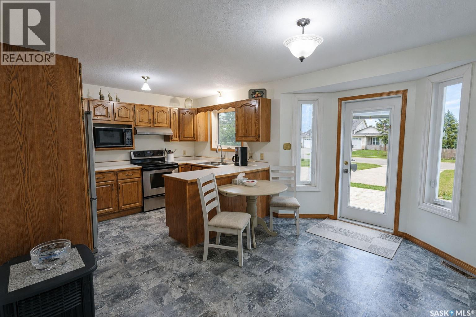 1611 Olive Diefenbaker DRIVE — photo 6