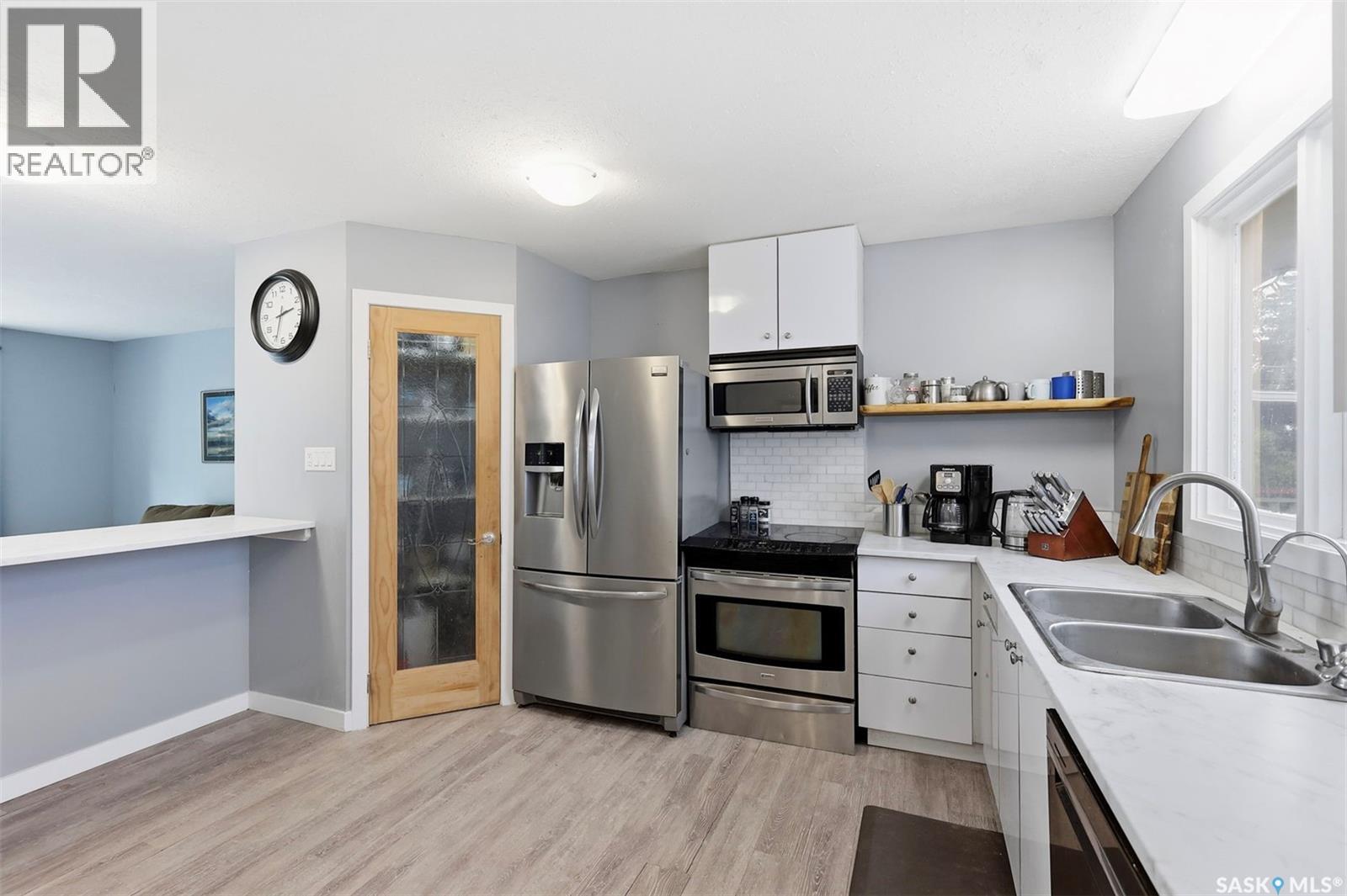 304 4th AVENUE - 6