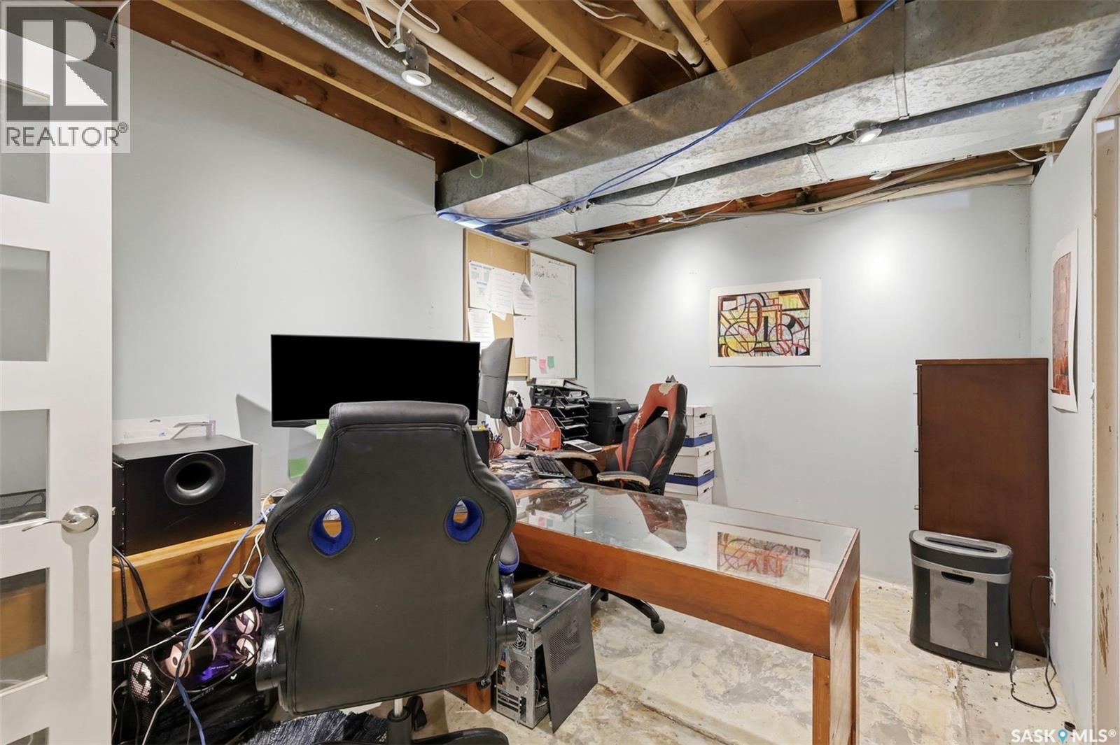 304 4th AVENUE - 29