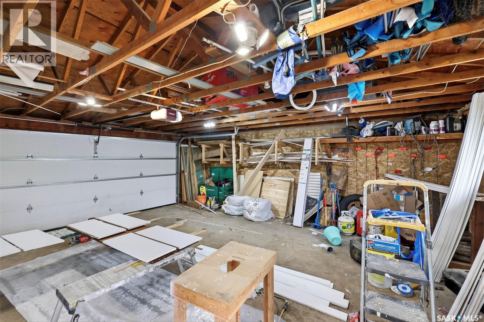 304 4th AVENUE - 32