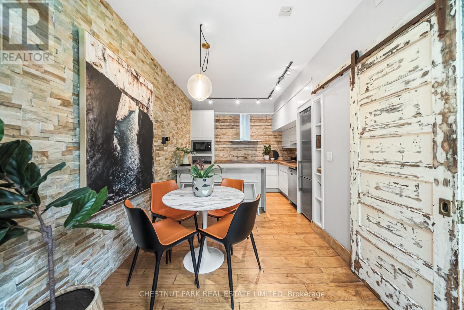 #107 150 HOMEWOOD AVENUE - 10