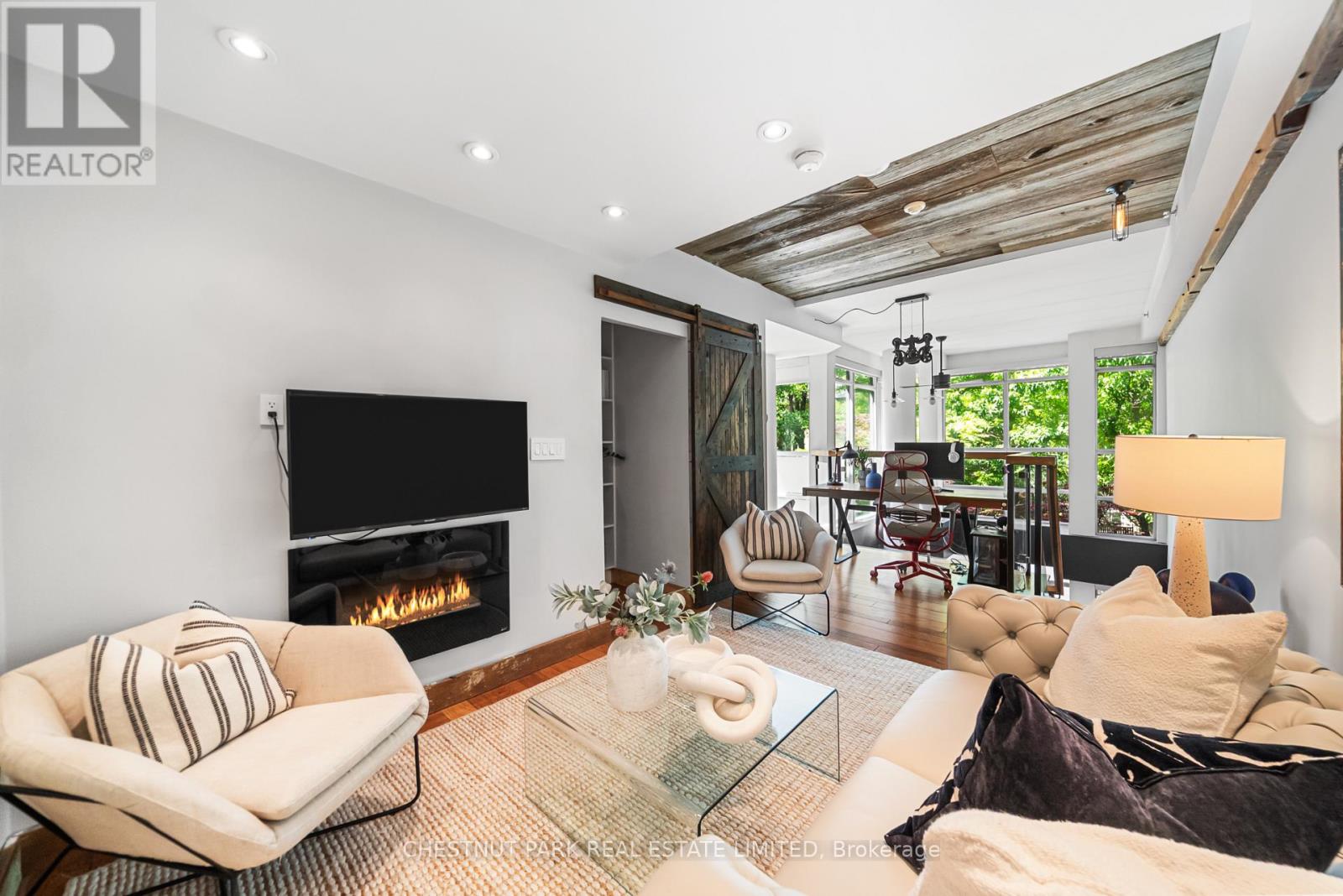 #107 150 HOMEWOOD AVENUE - 1