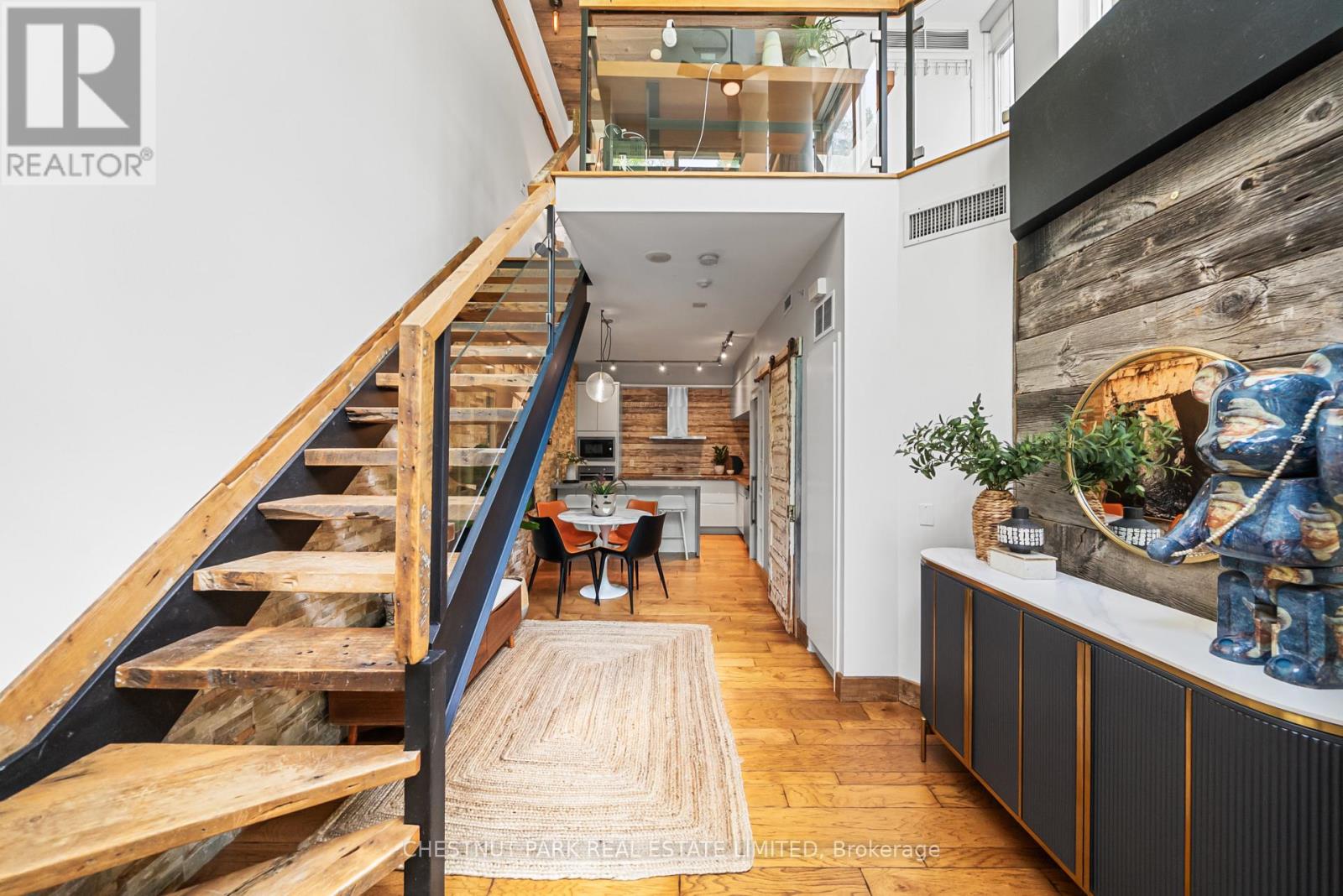 #107 150 HOMEWOOD AVENUE - 3