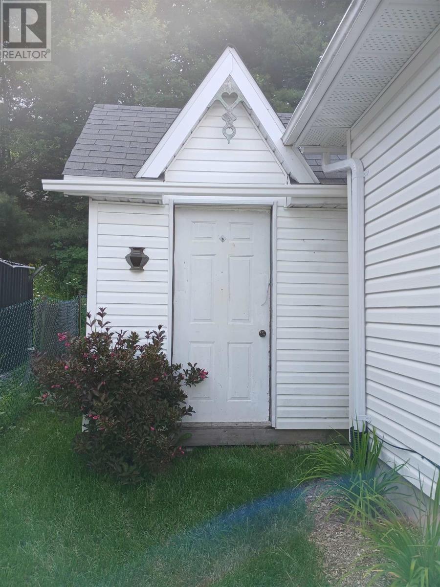 36 Hergott AVE - Image 43