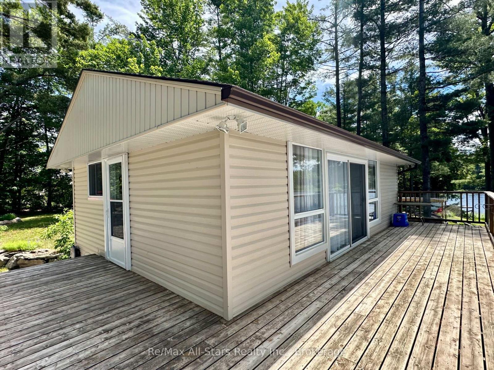 COTTAGE # 9 - 1006 YOUNGS ROAD - 22