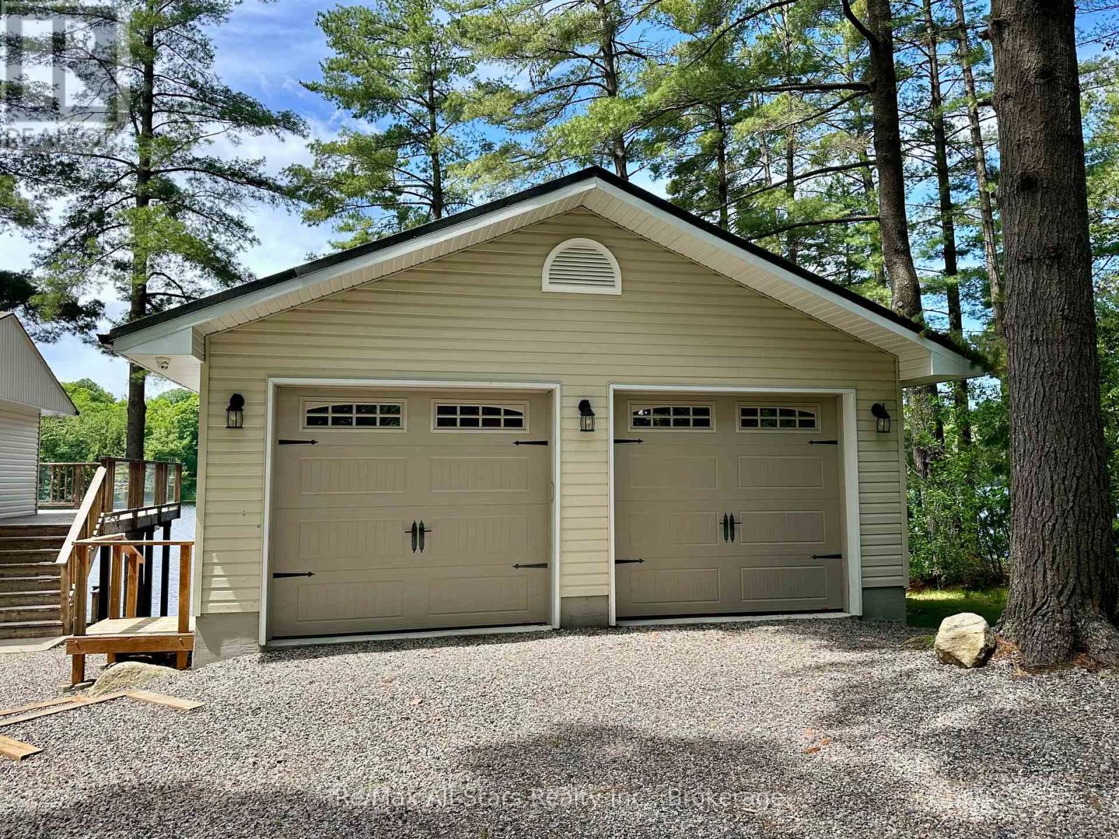 COTTAGE # 9 - 1006 YOUNGS ROAD - 38