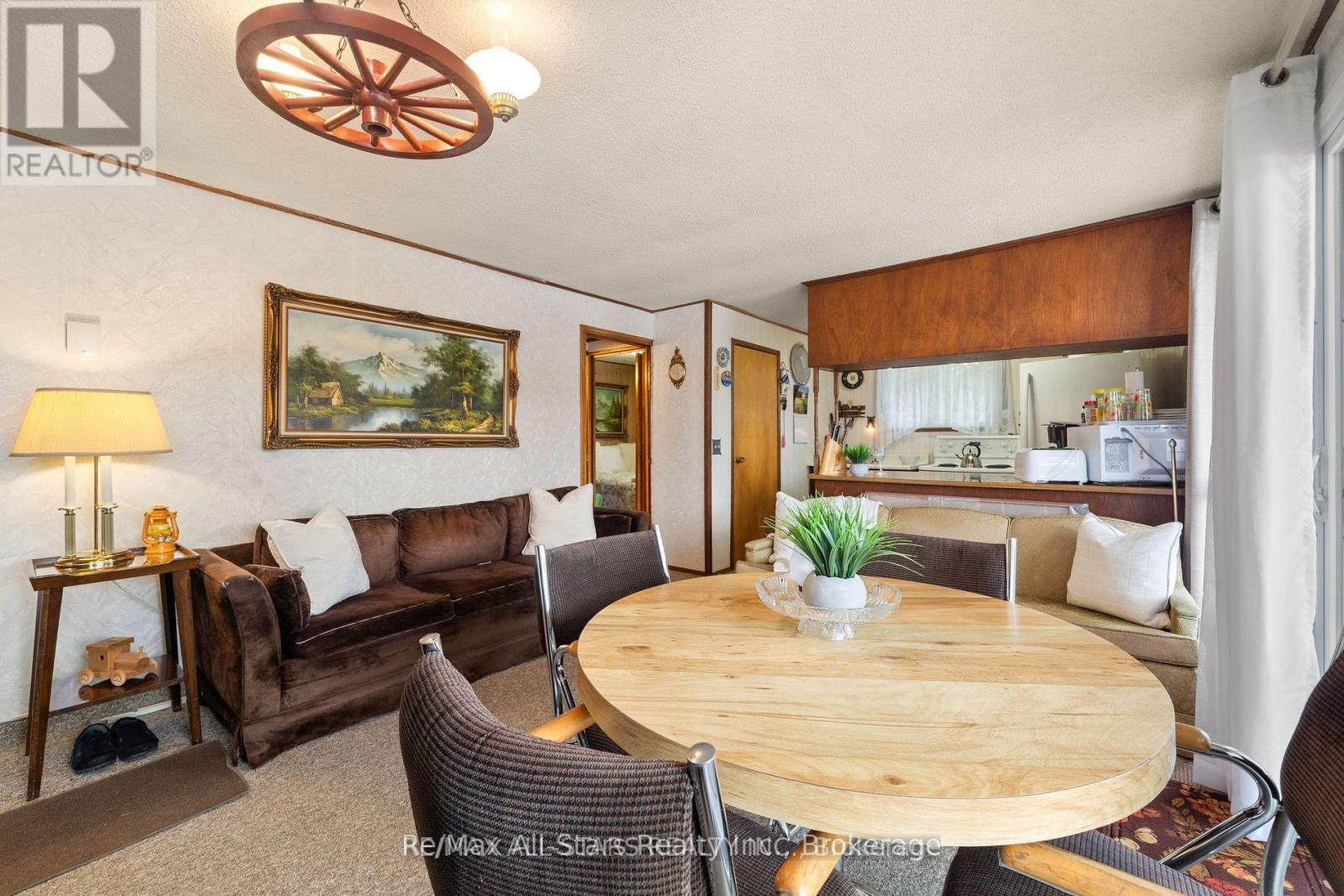COTTAGE # 9 - 1006 YOUNGS ROAD - 7