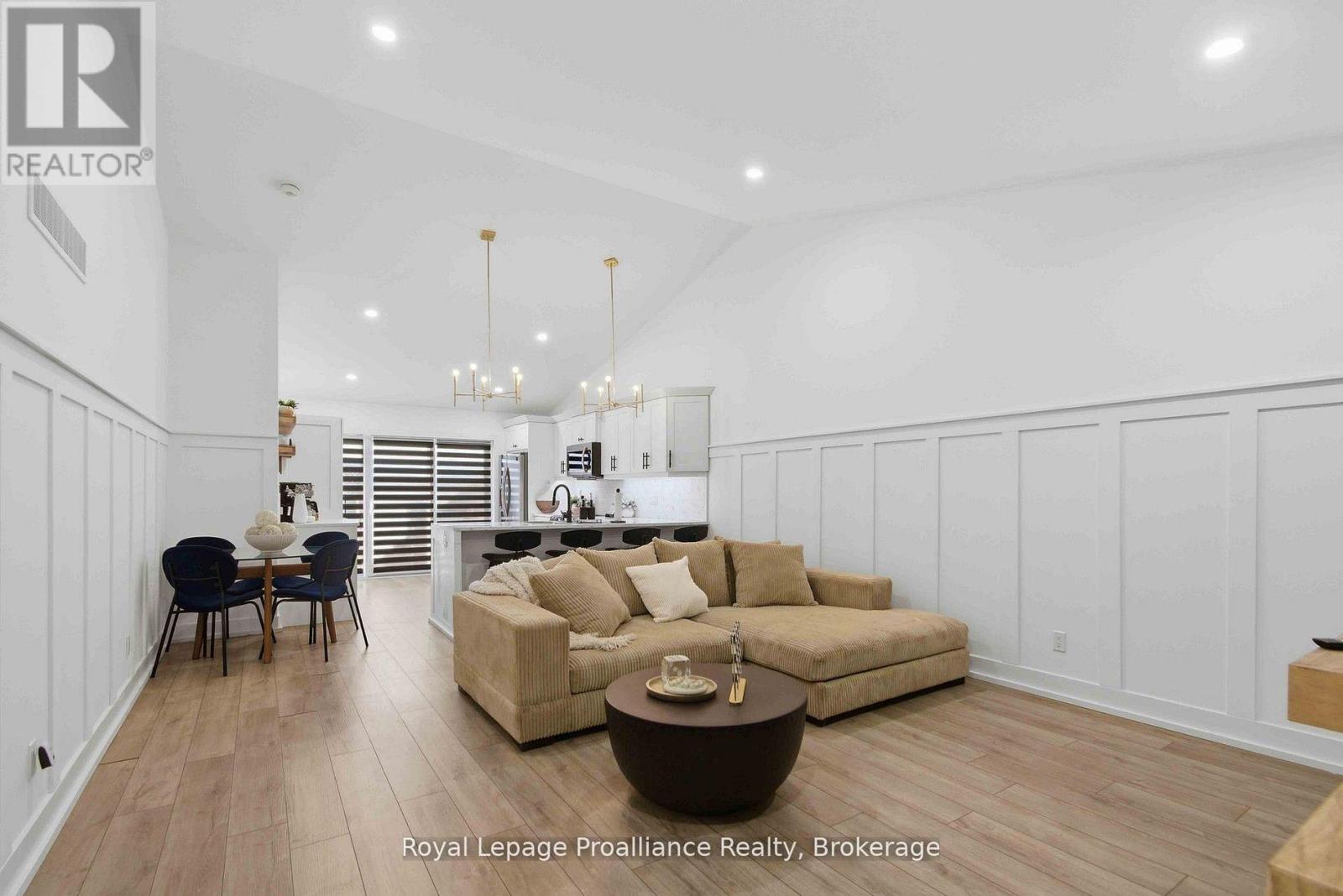 24 BUCHANAN AVENUE - 6