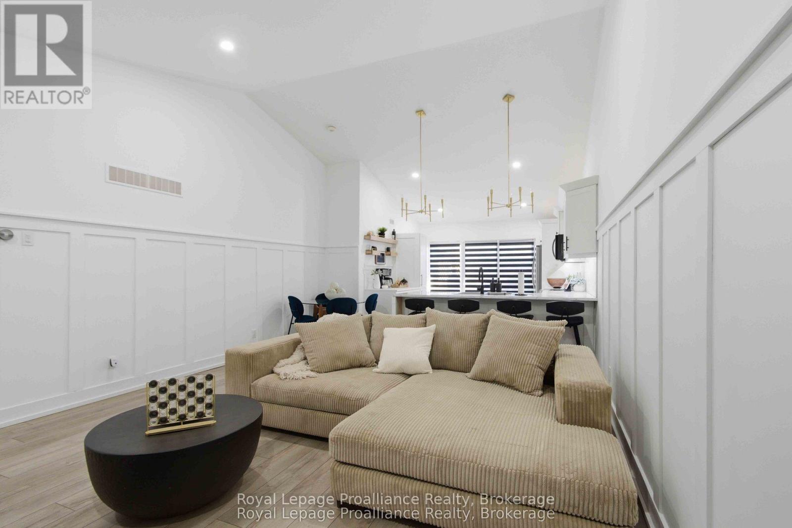 24 BUCHANAN AVENUE - 8