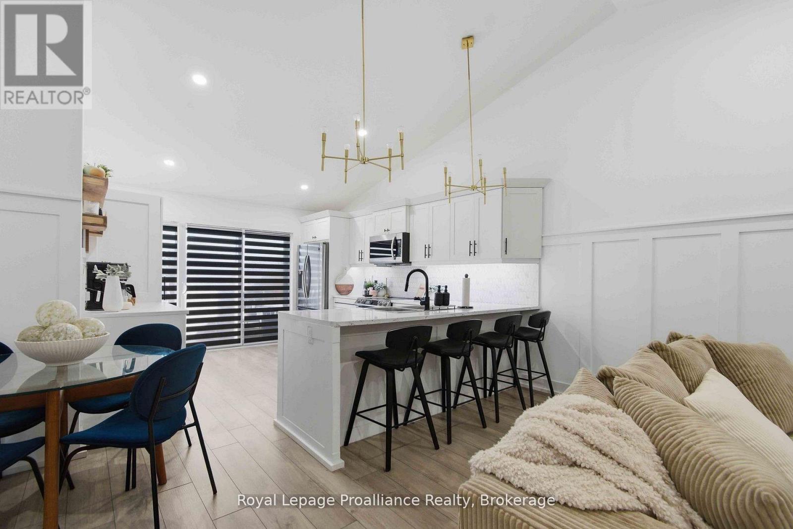 24 BUCHANAN AVENUE - 9
