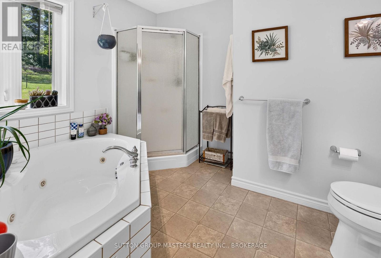 710 MAPLE ROAD - 16