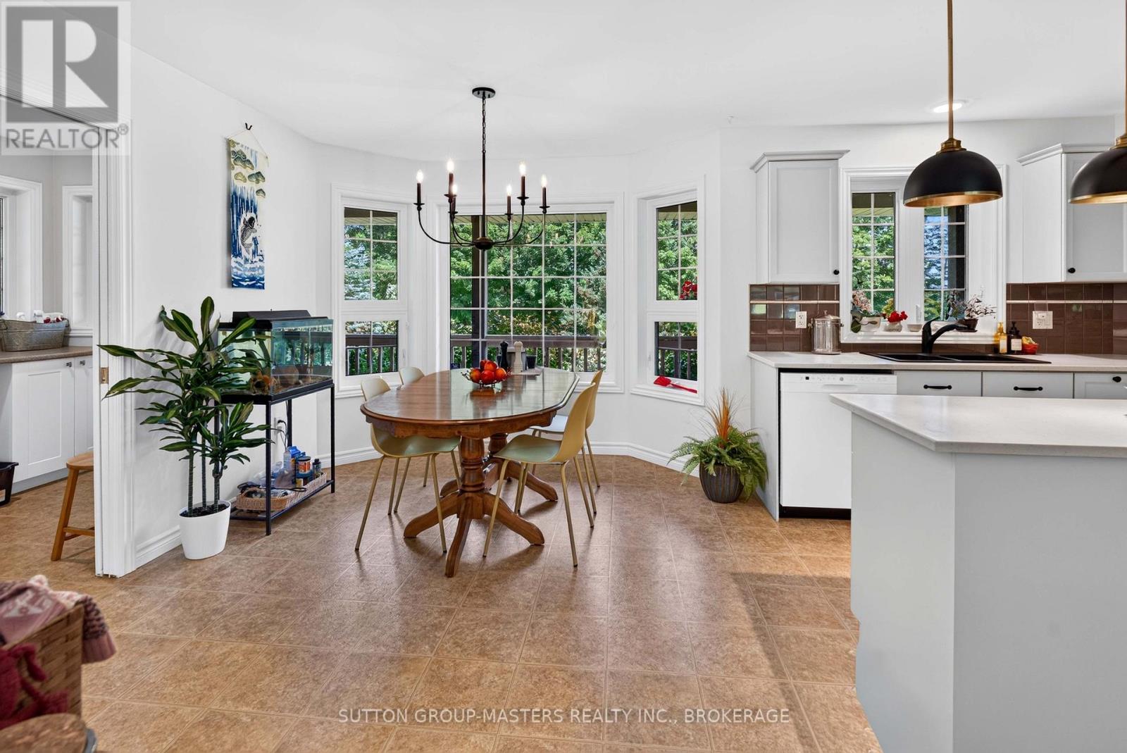 710 MAPLE ROAD - 33